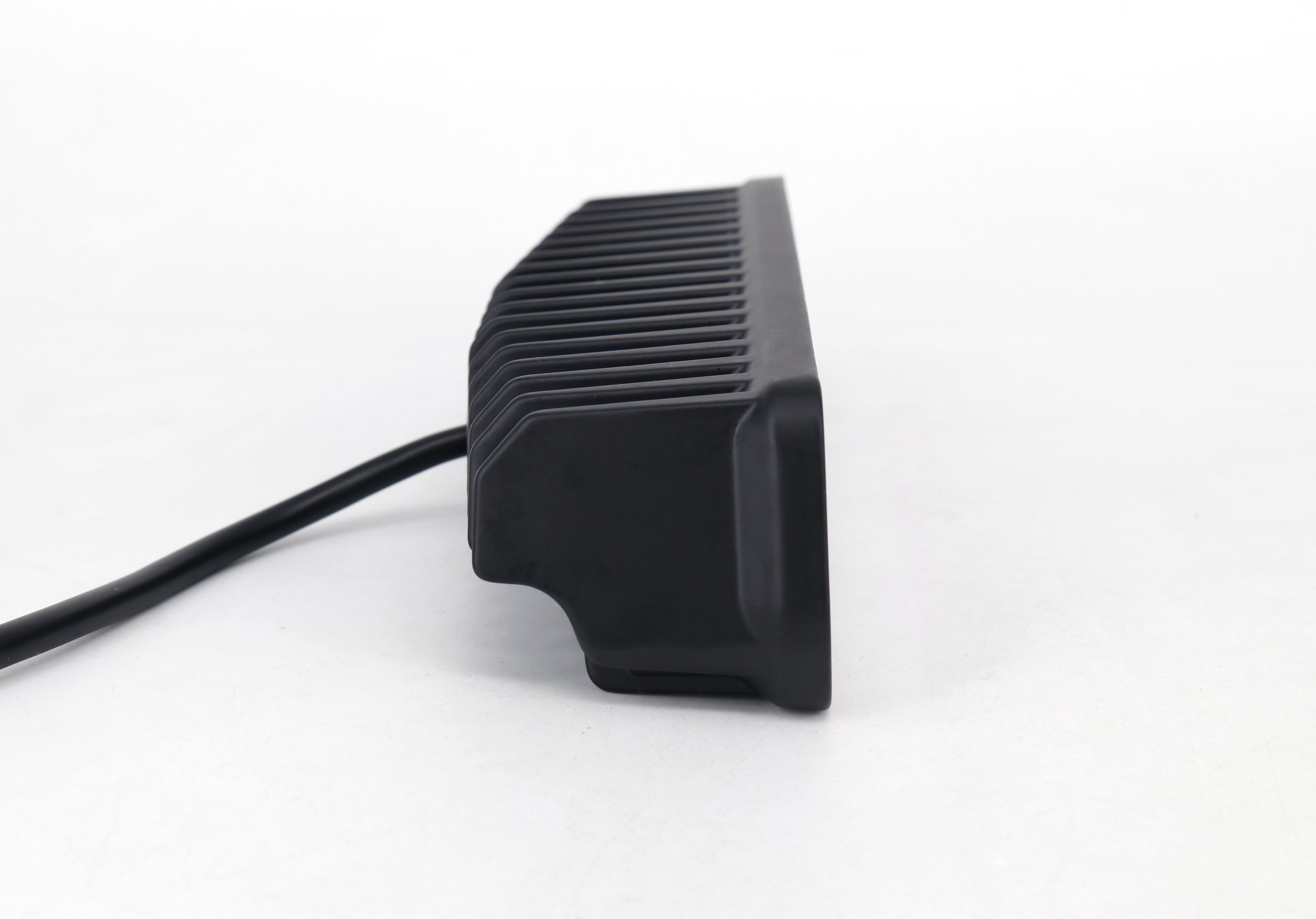 FARO AUXILIAR LED RECTANGULAR IRON 30W (8 LED) 12V/24V