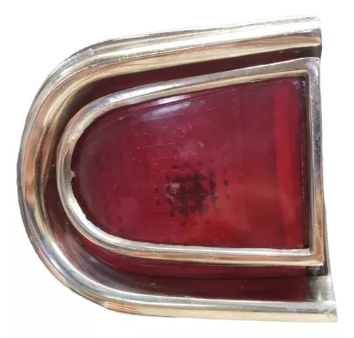 FARO TRASERO VALIANT 4 EXTERIOR IZQUIERDO