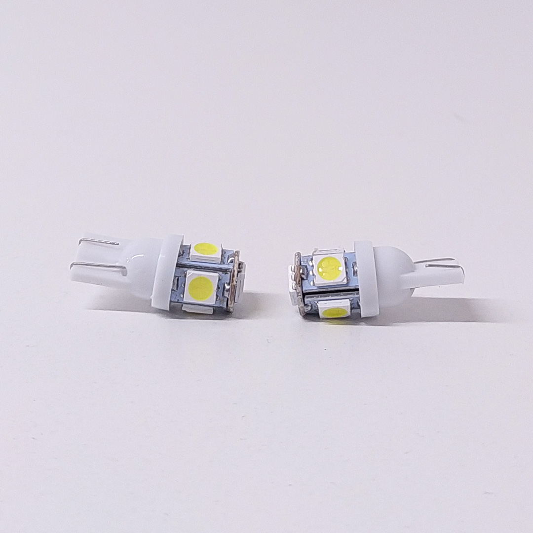 LED T-10 12 V. MUELA BLANCA 5 LED